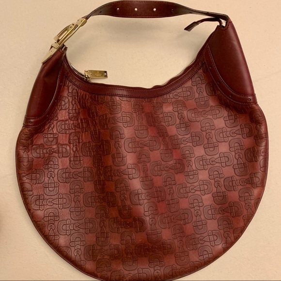 Gucci Handbags - Gucci Shoulder Bag